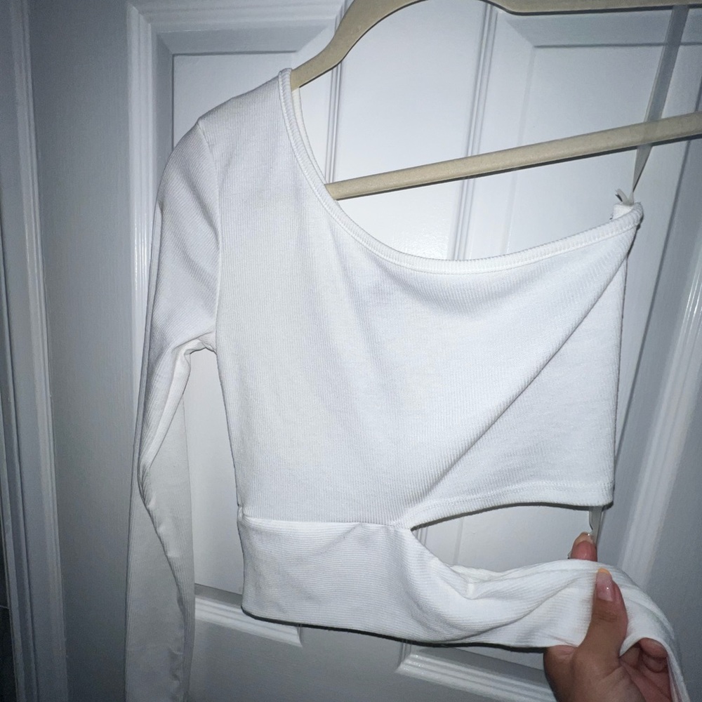 Windsors one sleeve top with cut out